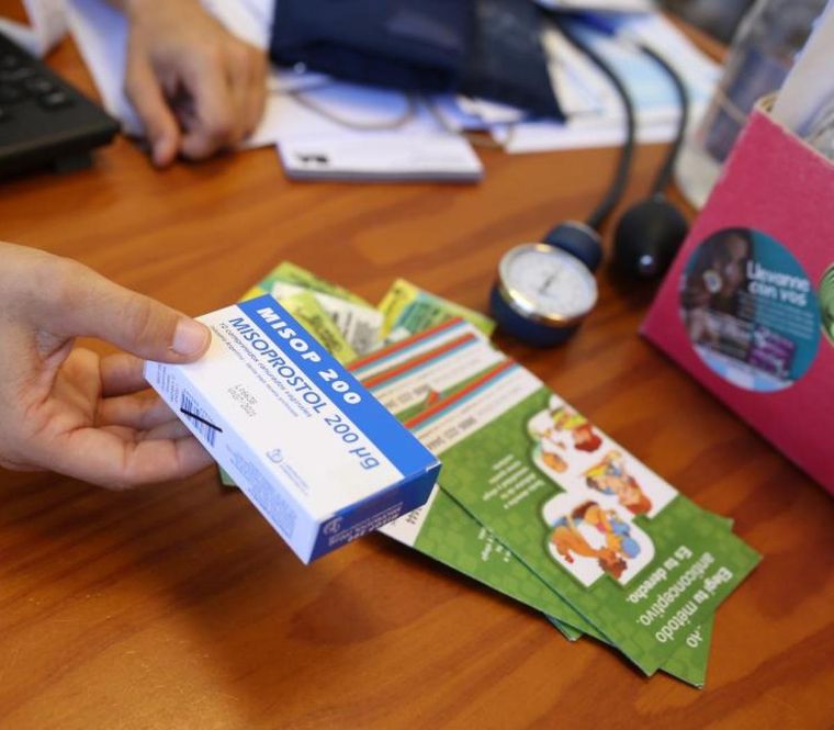 Un informe asegura que muchas mujeres no pueden abortar por el aumento en el precio del misoprostol