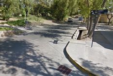 La zona por donde el hombre cayó de su moto y perdió la vida