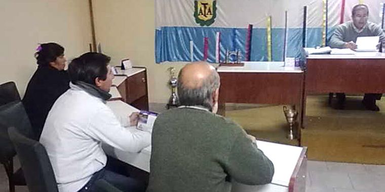 Solo siete fueron los consejeros presentes en la liga de fútbol