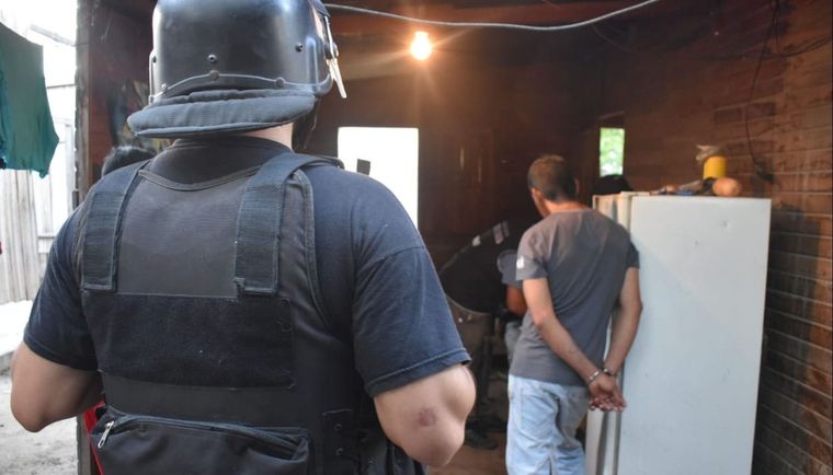 El hombre que golpeó a su mujer fue detenido e imputado