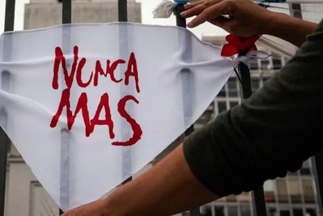 Los organismos de DD.HH. estiman que unas 30.000 personas fueron asesinadas por la dictadura, pero aún buscan los archivos de esa época. Foto: GETTY IMAGES