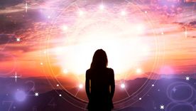 La astrología no predice el futuro, sino que nos ayuda a comprendernos mejor, conocé los detalles en la nota Foto: Freepik