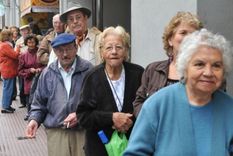 En 1983, la relación cuantitativa entre trabajadores activos y pasivos permitía mantener en equilibrio la ecuación de cinco activos cada uno pasivo Foto: MDZ