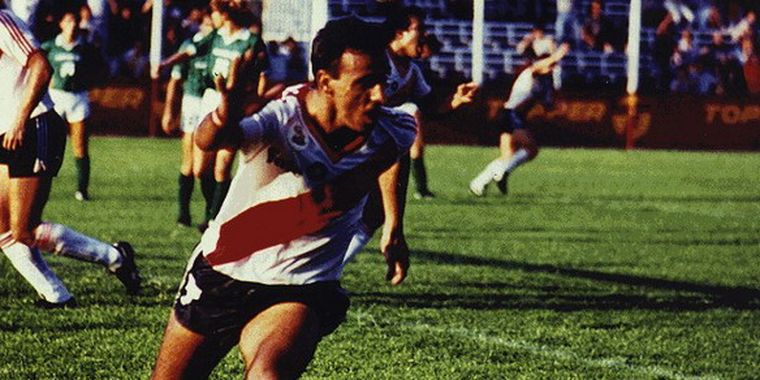 Uruguayo Alzamendi reemplaza a colombiano Torres en Áncash de Perú.