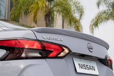 El modelo de Nissan está disponible en México con una gama de cuatro niveles de equipamiento.