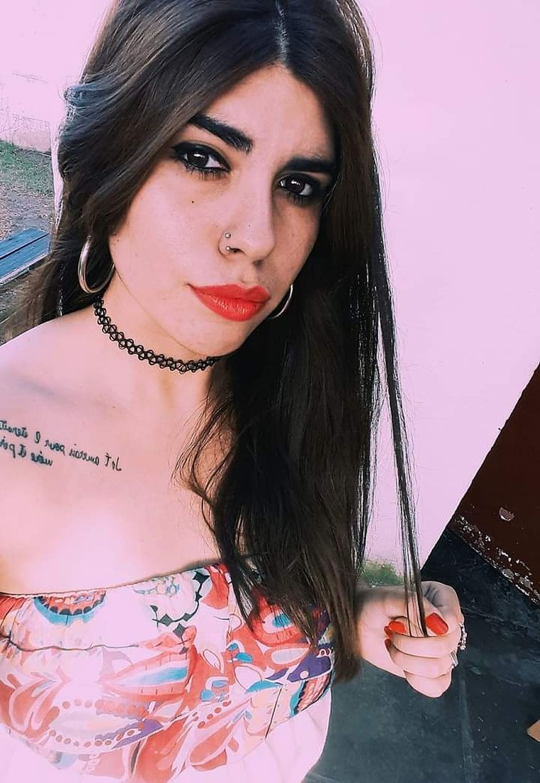 La joven se dirigía hacia la casa de unos amigos pero fue interceptada por una patota Foto: Facebook Johana Maldonado