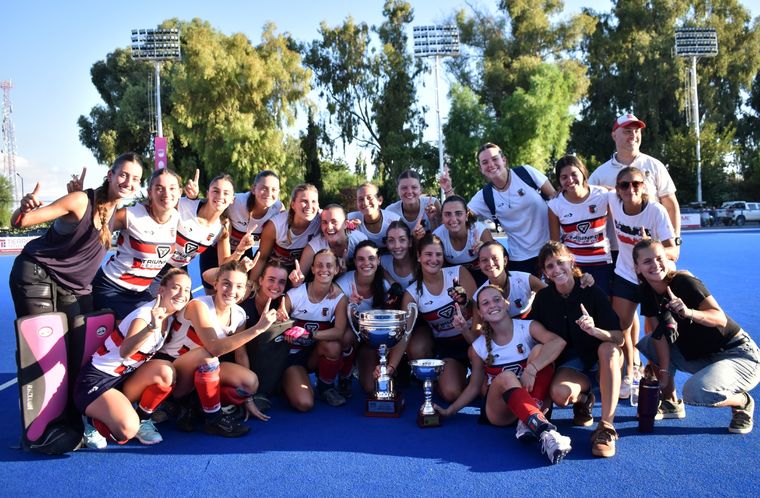 Marista y Alemán celebraron en el Vendimia de hockey sobre césped Foto: AMH