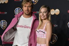 El singular soborno de Margot Robbie a Ryan Gosling Margot Robbie a Ryan Gosling protagonizan la película de Barbie. Foto: Fuente: Imagen / Twitter