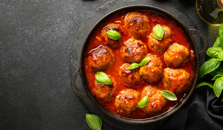 Esta receta de albóndigas en salsa tiene versiones similares en muchas cocinas del mundo.