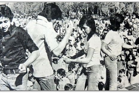 Festejos del Día del Estudiante de 1973. Foto publicada por el blog Mendoza Antigua,