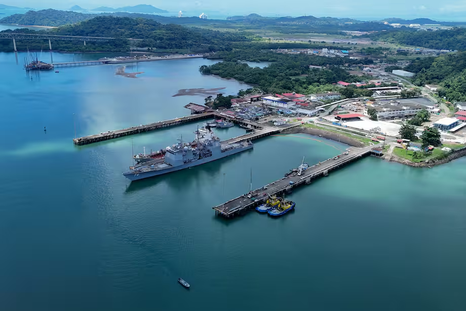Gobierno de Puerto Rico pide tranquilidad por alerta de tsunami tras sismo en Venezuela. Gobierno de Puerto Rico pide tranquilidad por alerta de tsunami tras sismo en Venezuela.