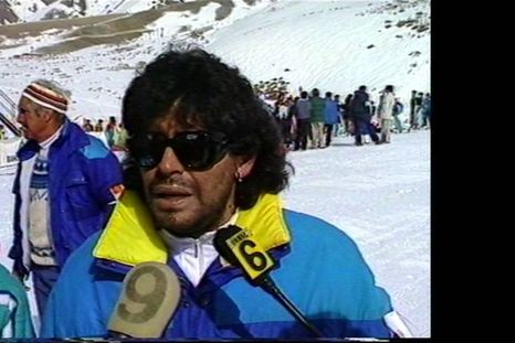 Diego en la nieve. Foto: captura de pantalla, Youtube.