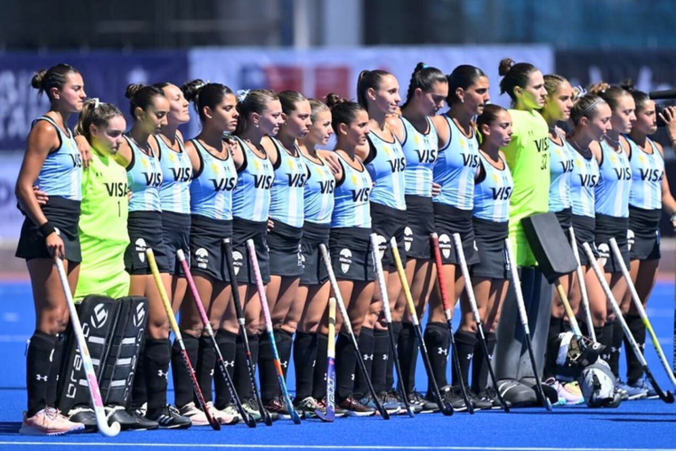 Malena Sábez y Sol Guignet viajarán a Uruguay con Las Leoncitas. Foto: Confederación Argentina Hockey Pista