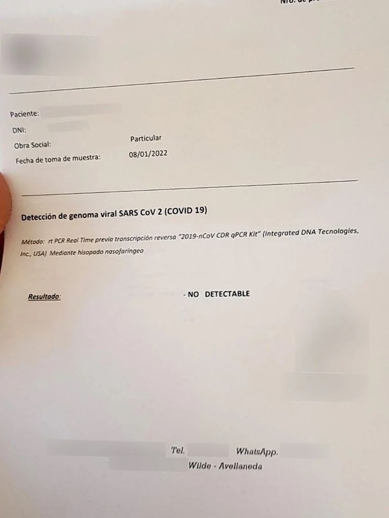 Se trataba de siete empleados que vendían un certificado trucho