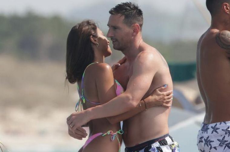 Leo disfruta del verano en Ibiza Foto: publicada en Mundo Deportivo/GTRES