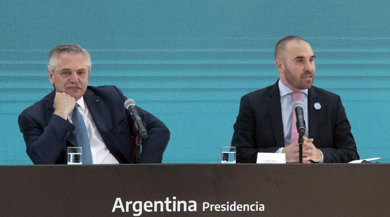 Alberto Fernández y Martín Guzmán chocaron incansablemente con la voluntad de Cristina Fernández de Kirchner. Foto: TELAM Alberto Fernández y Martín Guzmán chocaron incansablemente con la voluntad de Cristina Fernández de Kirchner. Foto: TELAM