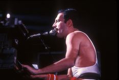 El aclamado artista habría mantenido una doble vida para proteger la identidad de su hija.