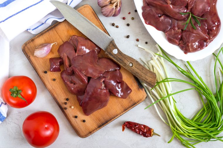 Es una de las comidas más recomendadas para personas con anemia, gracias a su alto contenido de hierro hemo, el más fácil de absorber por el cuerpo. Por eso es una receta sumamente nutritiva. Es una de las comidas más recomendadas para personas con anemia, gracias a su alto contenido de hierro hemo, el más fácil de absorber por el cuerpo. Por eso es una receta sumamente nutritiva.