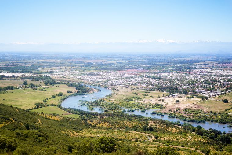 Talca sorprende con su mezcla de tradición, modernidad y calidez en cada rincón. Talca sorprende con su mezcla de tradición, modernidad y calidez en cada rincón.