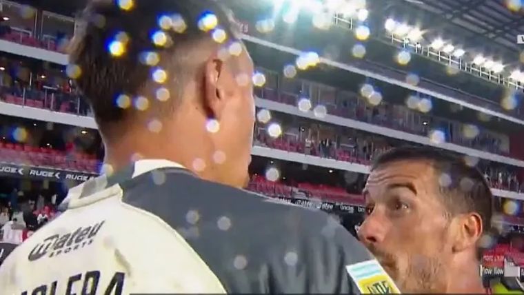 El arquero Fernando Muslera discutió con Miloc y dejó una frase viral tras el empate de Estudiantes contra Barracas. Foto: captura de TV.&nbsp;