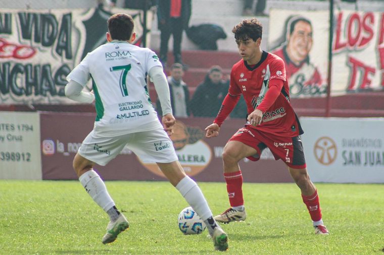 Maipú logró imponerse como local ante Ferro. Maipú logró imponerse como local ante Ferro.