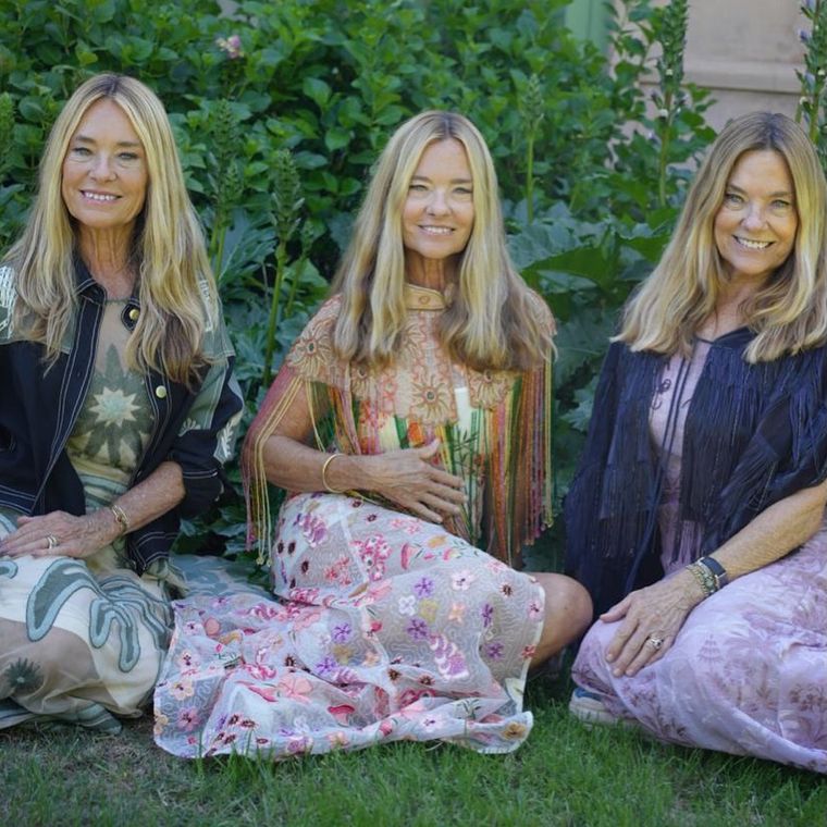 María Emilia, María Eugenia y María Laura Fernández Rousse posaron juntas para la campaña de lanzamiento de la marca. María Emilia, María Eugenia y María Laura Fernández Rousse posaron juntas para la campaña de lanzamiento de la marca.