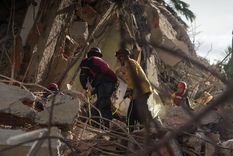 el conmovedor relato de un rescatista argentino que trabaja entre los escombros en venezuela