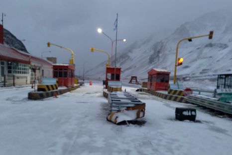 Durante los últimos días se registraron importantes nevadas en alta montaña. Durante los últimos días se registraron importantes nevadas en alta montaña.