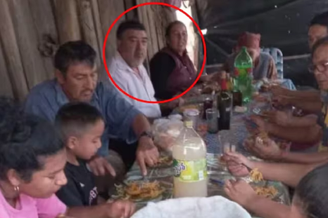 La funcionaria y el exprefecto en casa de los Peña Foto: X (Twitter) @AireGran