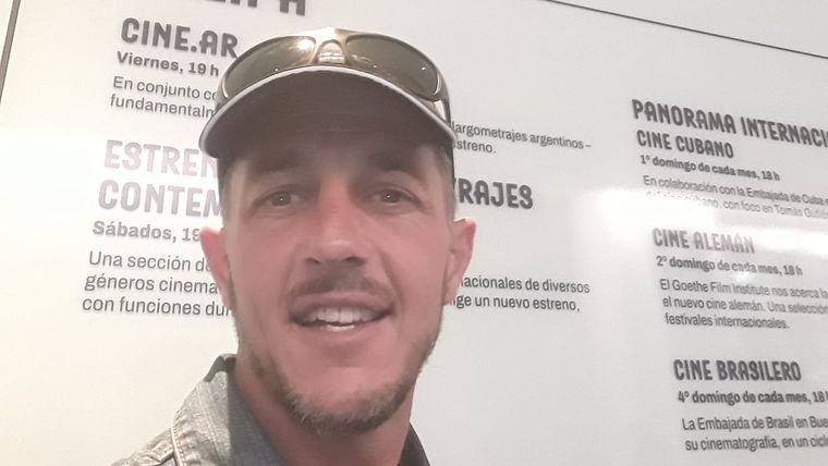 Quién es el agresor de Milei, que le tiró una botella por la cabeza Foto: Facebook Gastón Mercanzini