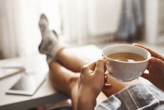 Un ritual con té para estar mejor. Foto: Freepik
