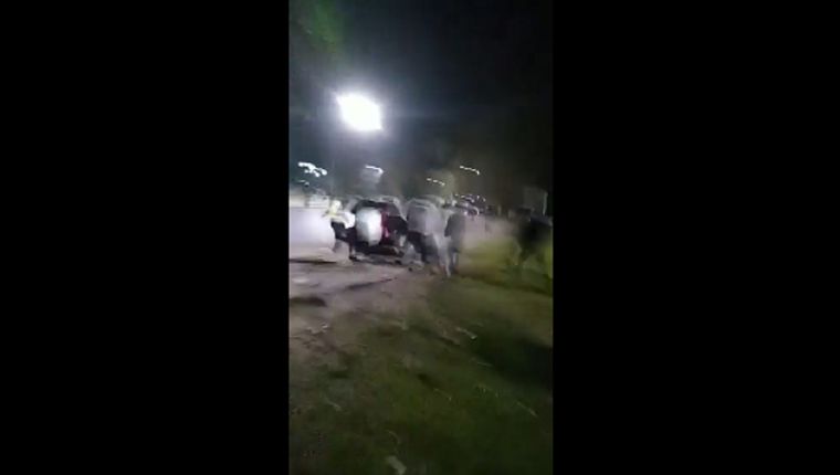 La batalla campal entre hinchas de Gimnasia y Estudiantes se registró el miércoles a la noche.