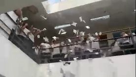 Los alumnos del colegio Santa María revolucionaron la escuela con el festejo de fin de año. Los alumnos del colegio Santa María revolucionaron la escuela con el festejo de fin de año.