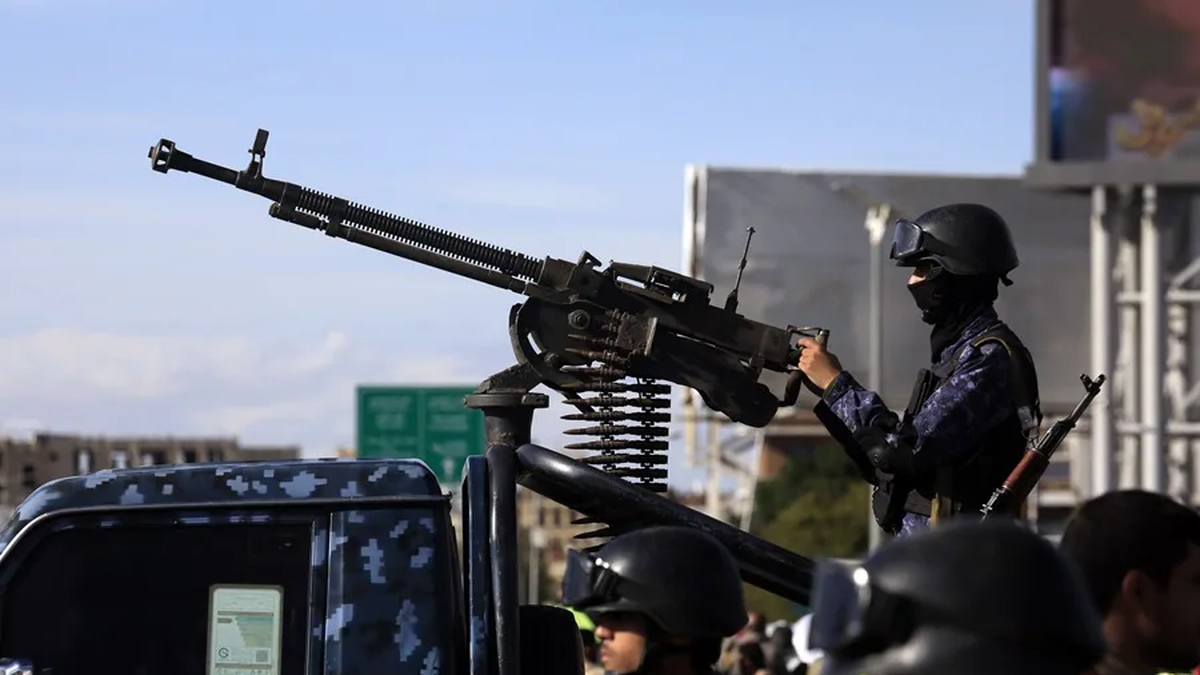 Al cumplirse un mes de la guerra en Irán, EEUU dice que atacó más de 11 mil objetivos iraníes