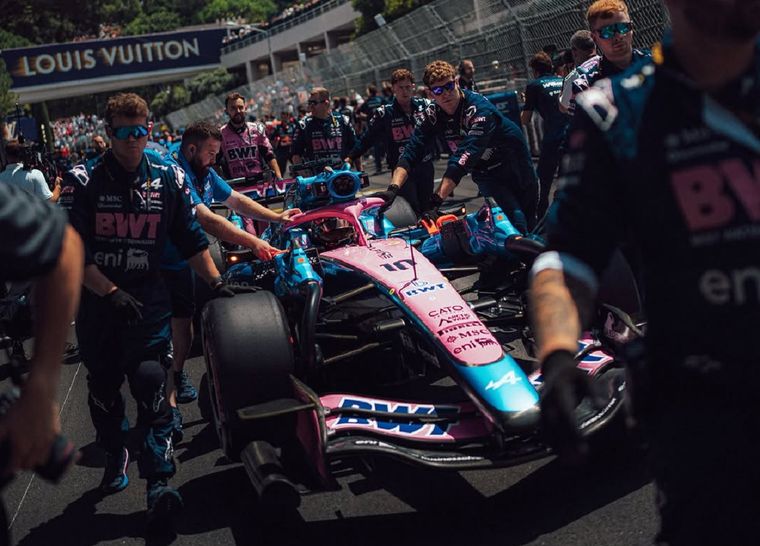 Alpine busca reaccionar en Barcelona con un nuevo chasis para el auto de Gasly.