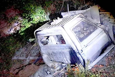Auto de gendarmeria de Bolivia incinerado Foto: Gentileza Auto de gendarmeria de Bolivia incinerado Foto: Gentileza