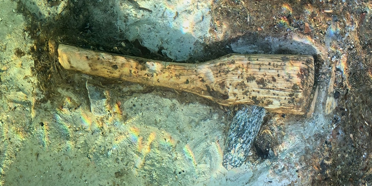 En Suiza, el descubrimiento ya forma parte de la muestra permanente del Museo de Arqueología de Frauenfeld. En Suiza, el descubrimiento ya forma parte de la muestra permanente del Museo de Arqueología de Frauenfeld.