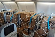 partio el primer vuelo de la historia hacia china para buscar insumos medicos