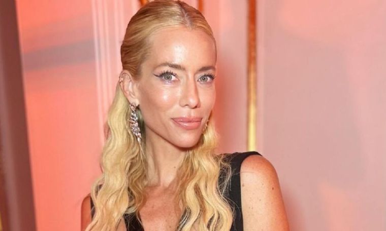 Nicole Neumann fue denunciada por Fabián Cubero debido a una serie de incumplimientos en el acuerdo que hizo con su ex por asuntos de sus hijas. Nicole Neumann fue denunciada por Fabián Cubero debido a una serie de incumplimientos en el acuerdo que hizo con su ex por asuntos de sus hijas.