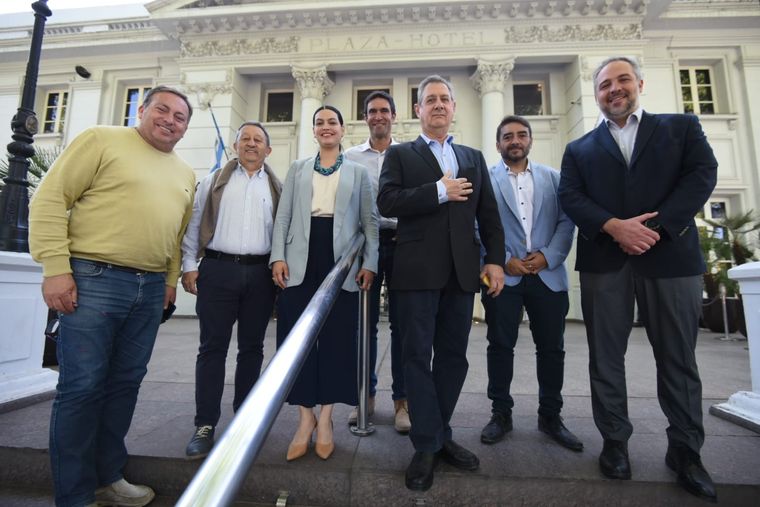 Los intendentes del peronismo local se unieron nuevamente en un comunicado Foto: Maximiliano Ríos / MDZ