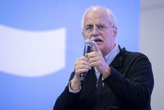 El candidato peronista, Jorge Taiana, le respondió a Diego Santilli con los tapones de punta. El candidato peronista, Jorge Taiana, le respondió a Diego Santilli con los tapones de punta.