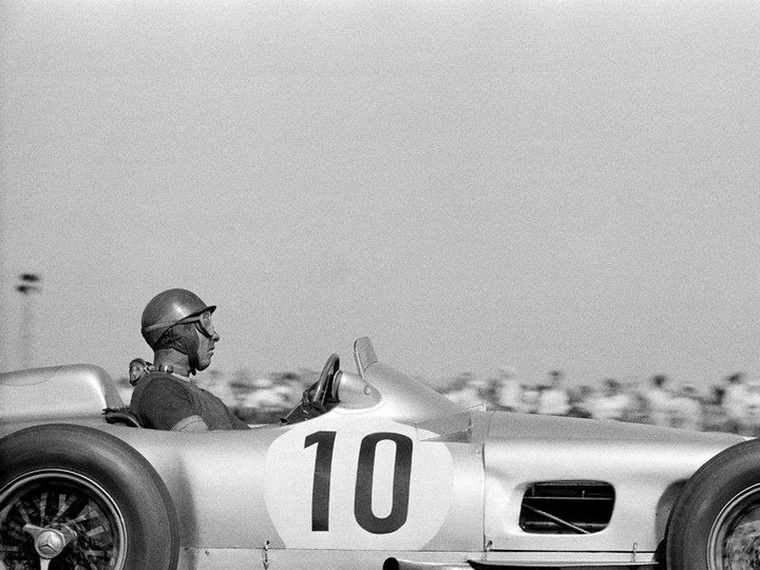 El Mercedes-Benz W196 con el que Juan Manuel Fangio dominó la Fórmula 1 en la década del 50'. El Mercedes-Benz W196 con el que Juan Manuel Fangio dominó la Fórmula 1 en la década del 50'.
