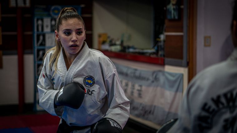 Ivana Amores tiene 21 años y clasificó a su primer mundial de taekwondo Foto: MDZ - Julián Volpe