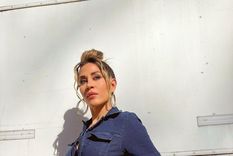 Jimena Barón y Verónica Lozano son dos de las estrellas que se animan al jumpsuit de denim este verano.