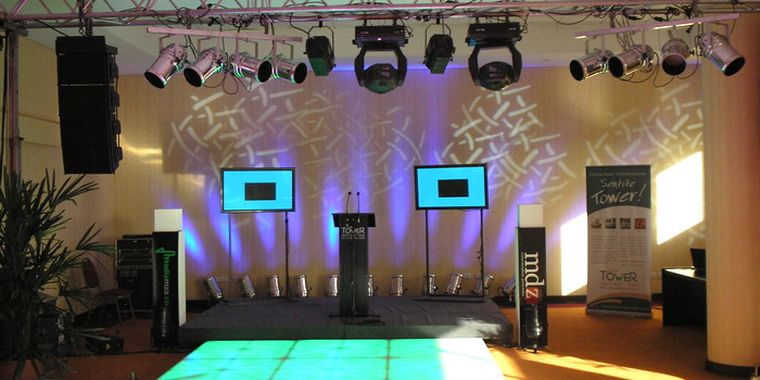 Ya está todo listo para la presentación de la alianza de diarios. Foto: Mediamza.com
