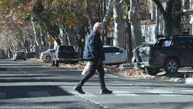 Un informe de REDIFAM y la Universidad Austral reveló que en Argentina registra una natalidad en caída libre y una creciente población de adultos mayores. Un informe de REDIFAM y la Universidad Austral reveló que en Argentina registra una natalidad en caída libre y una creciente población de adultos mayores.