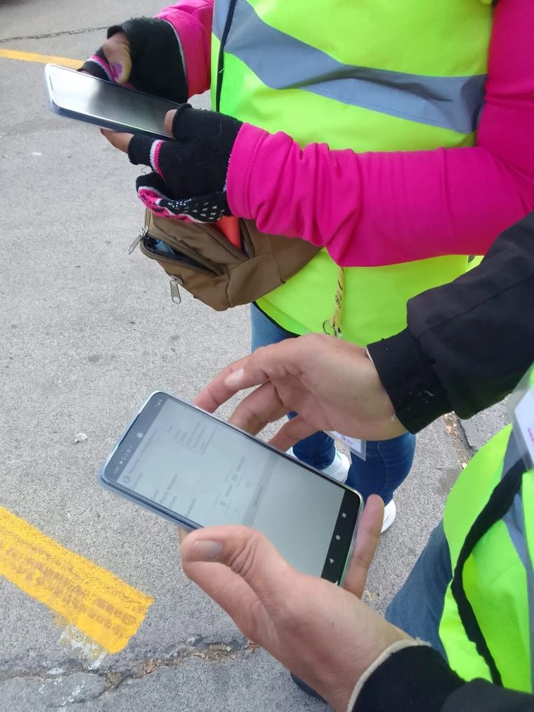 Godoy Cruz comenzó con la implementación del estacionamiento medido digital a mediados de 2025. Godoy Cruz comenzó con la implementación del estacionamiento medido digital a mediados de 2025.