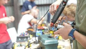 El torneo reunirá a más de 400 robots en la Nave Cultural. El torneo reunirá a más de 400 robots en la Nave Cultural.