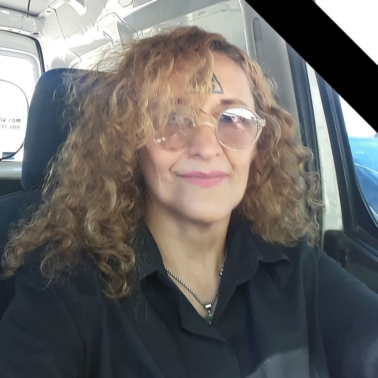 Verónica Contreras de los Santos La vidente lleva un extraño triángulo en la frente.