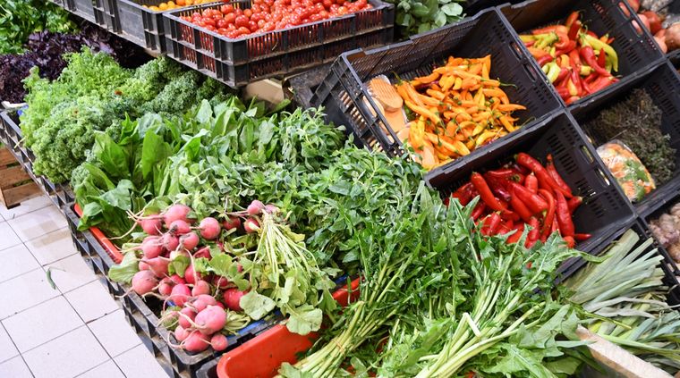 La inflación de alimentos crece en Argentina mientras que en América Latina tiene una tendencia bajista. Foto: ALF PONCE MERCADO / MDZ